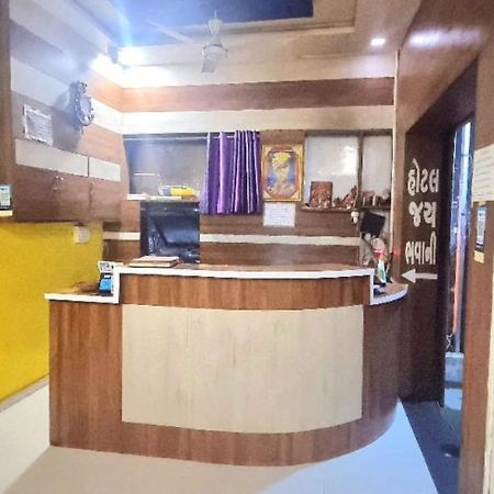 אחמדאבאד Hotel Jay Bhawani מראה חיצוני תמונה