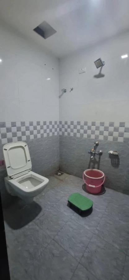 אחמדאבאד Hotel Jay Bhawani מראה חיצוני תמונה