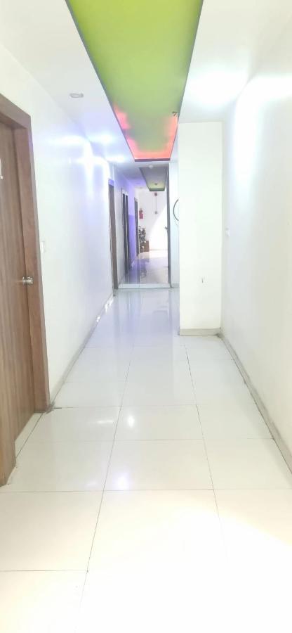 אחמדאבאד Hotel Jay Bhawani מראה חיצוני תמונה